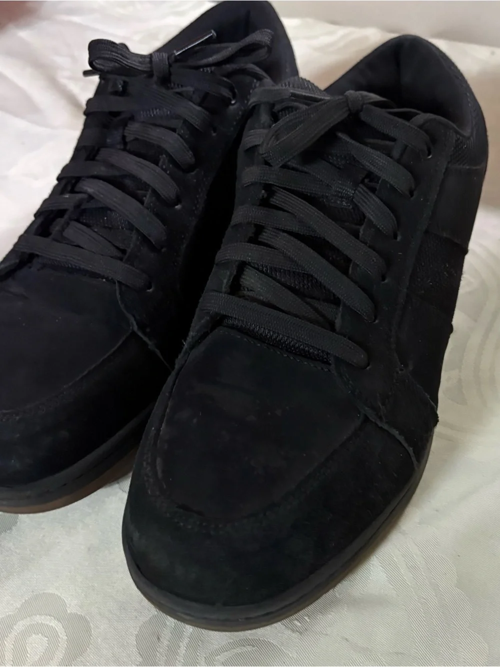 Brahma men’s Grate 11 steel toe work shoe featuring a black suede design size 12